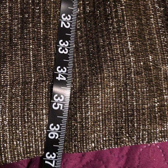 Beautiful Metallic gold size small dresses - lined - Picture 5 of 6